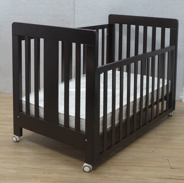 Babyworth  B1 Pioneer Cot  Chest  With Change Top Package - Babyworth