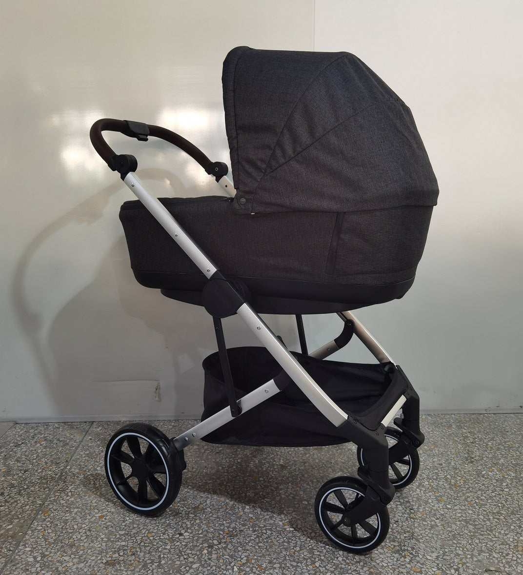 Babyworth Luxi Newborn Stroller Pram with Carry Cot/Bassinet - Ideal Travel System Package for Newborns - Babyworth
